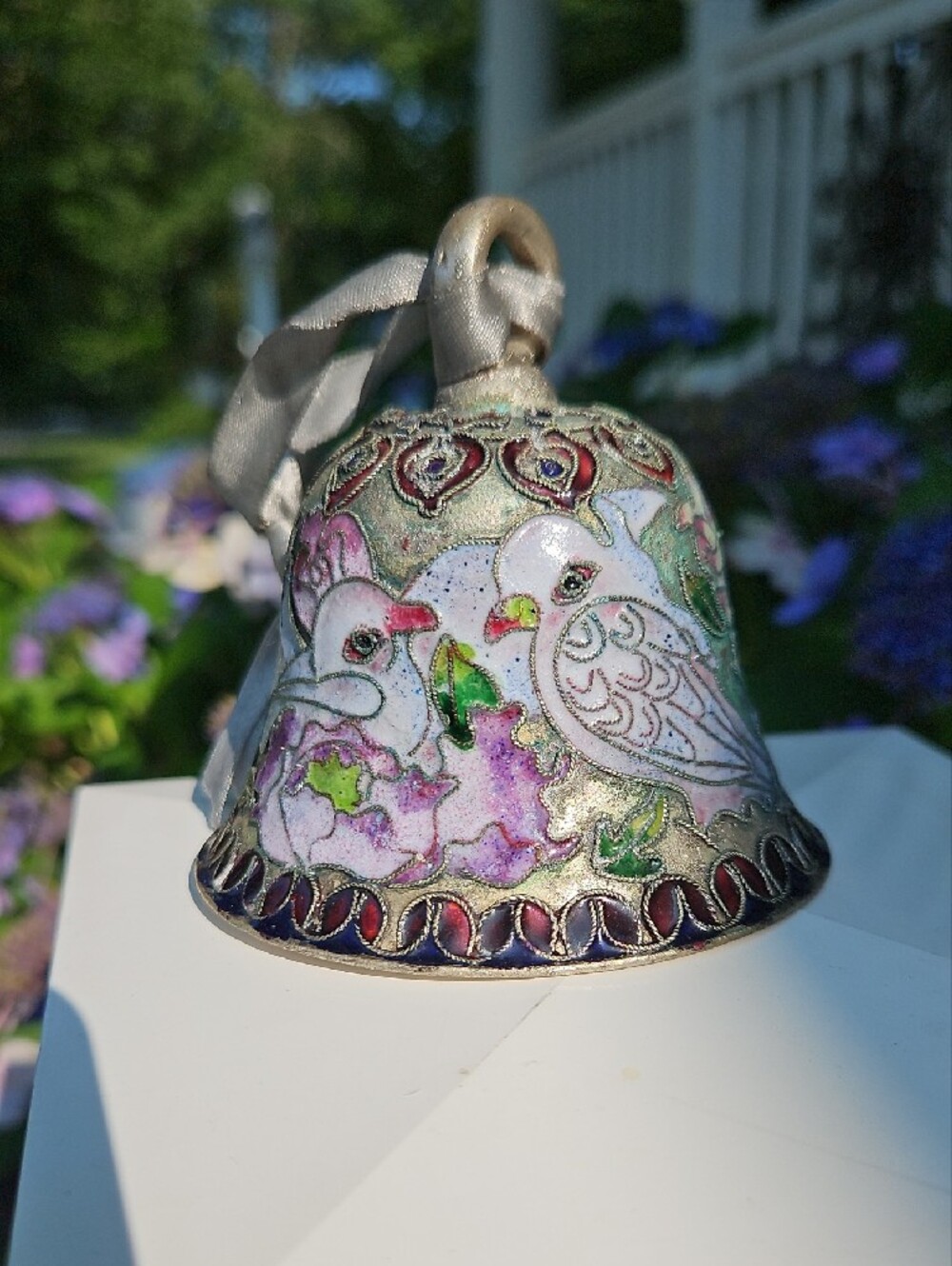 VTG Cloisonné Lovebird/Wedding Bell - Picture 3 of 6